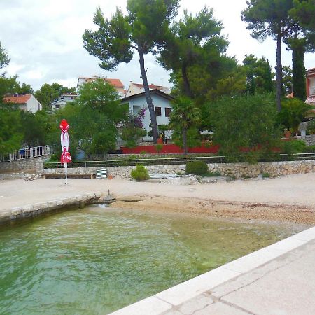Holiday Home Oleander Zaboric Bagian luar foto