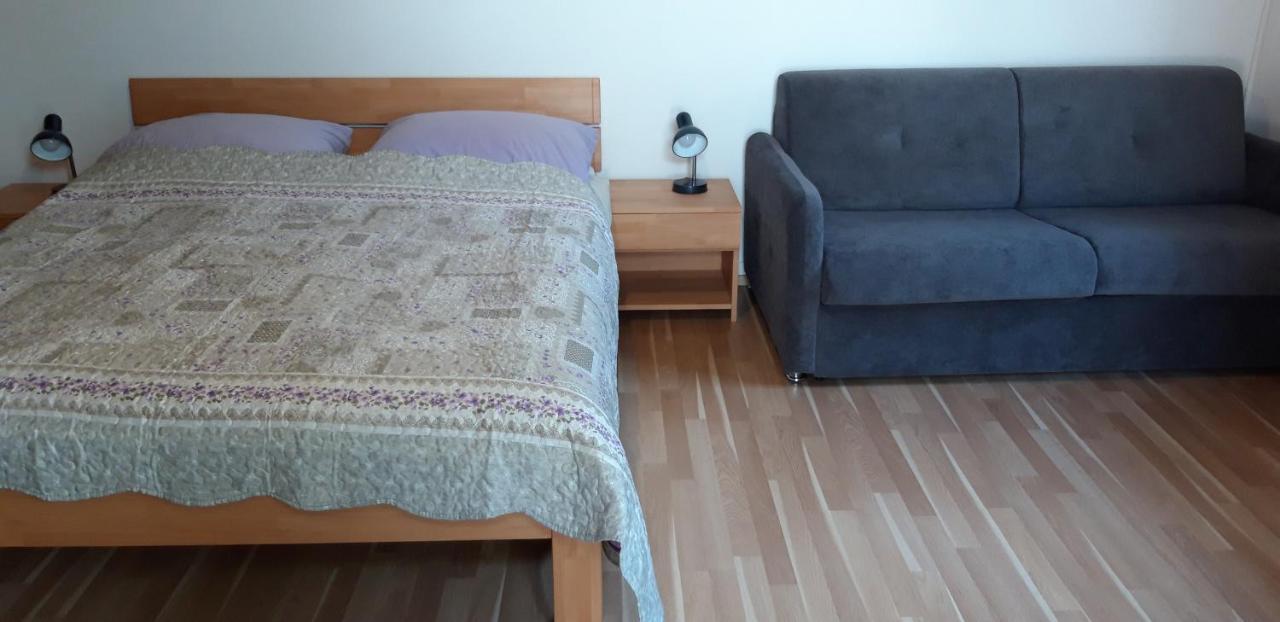 Holiday Home Oleander Zaboric Bagian luar foto